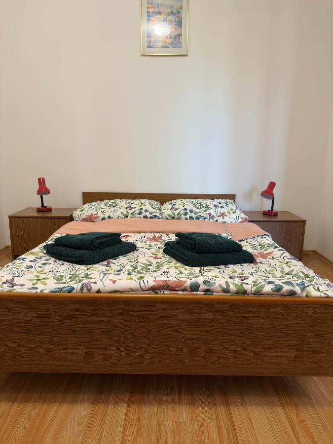 Apartmani Marko 诺瓦利娅 外观 照片