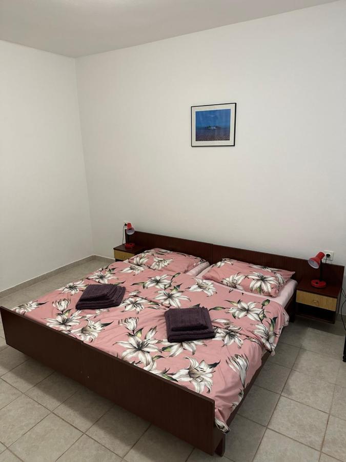 Apartmani Marko 诺瓦利娅 外观 照片