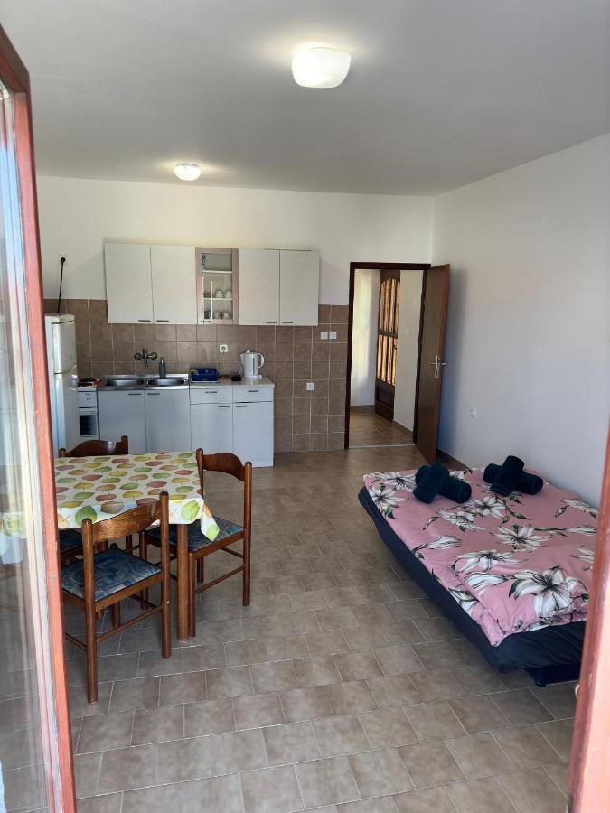 Apartmani Marko 诺瓦利娅 外观 照片