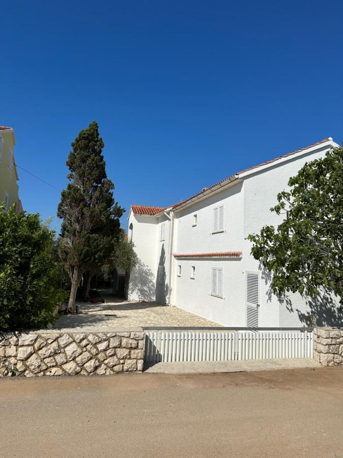 Apartmani Marko 诺瓦利娅 外观 照片