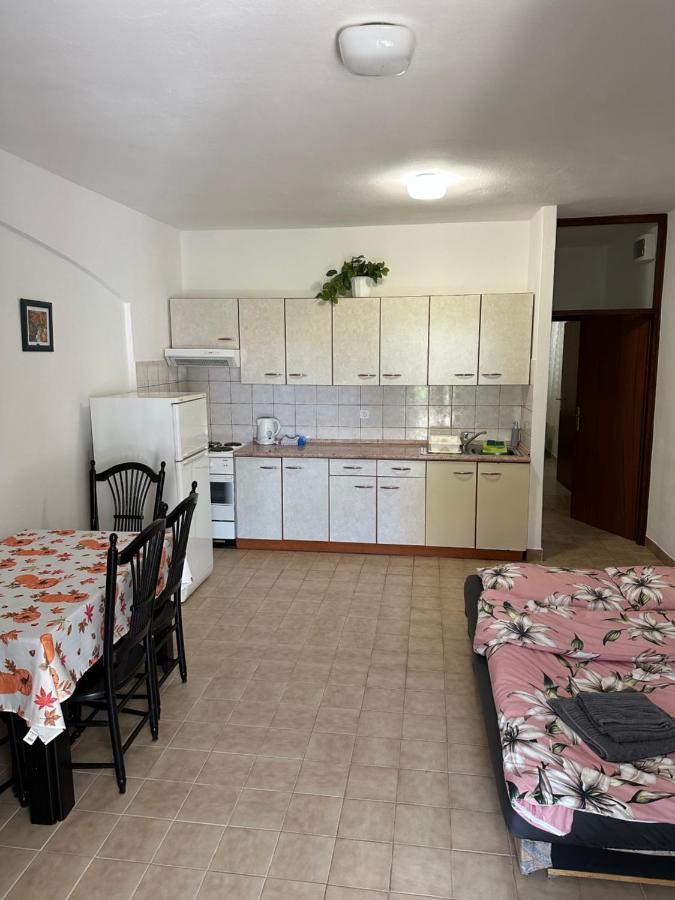 Apartmani Marko 诺瓦利娅 外观 照片